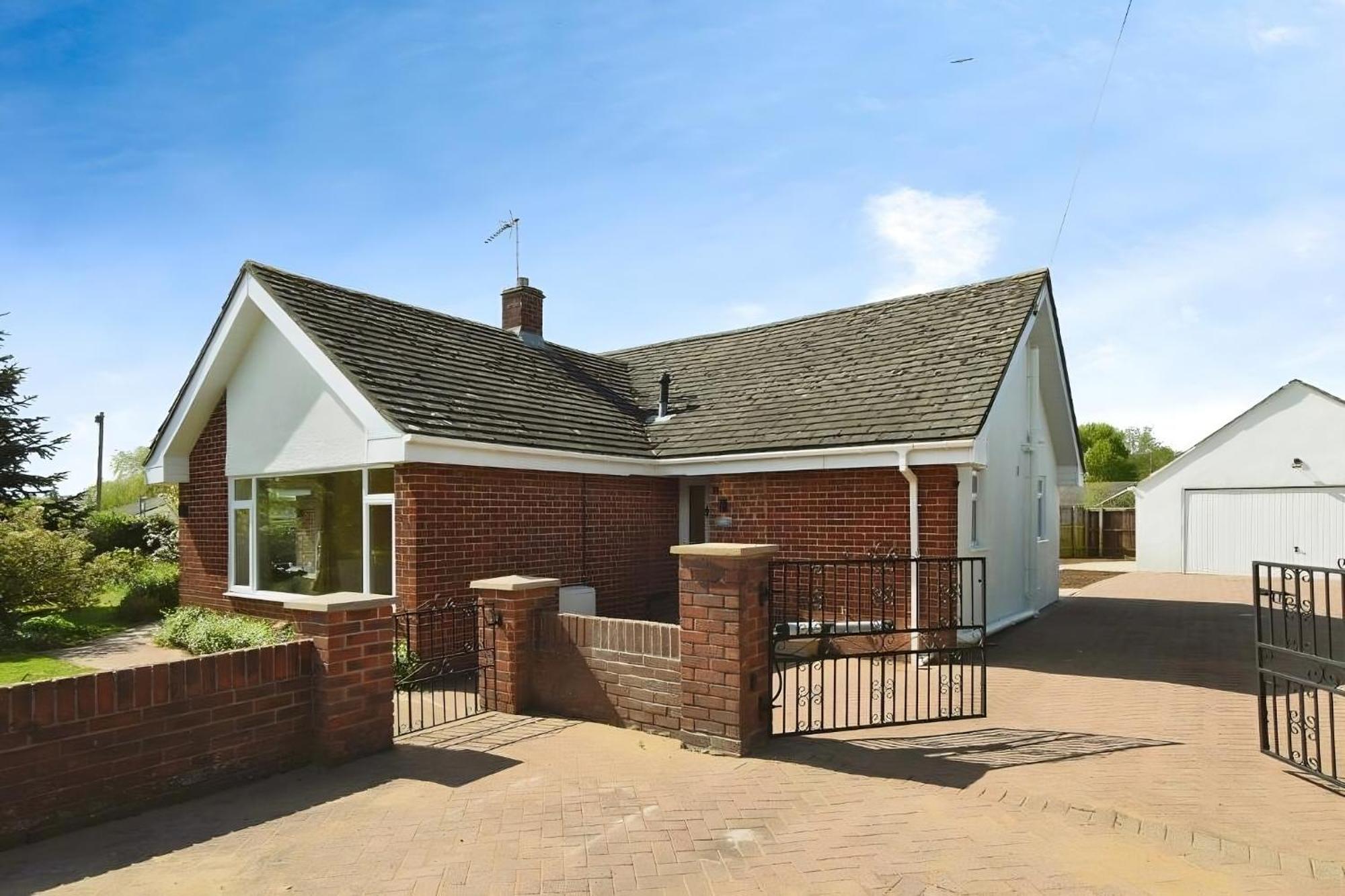 Beautiful 5 Bedroom Bungalow, Sleeps 7, In 칼른 외부 사진