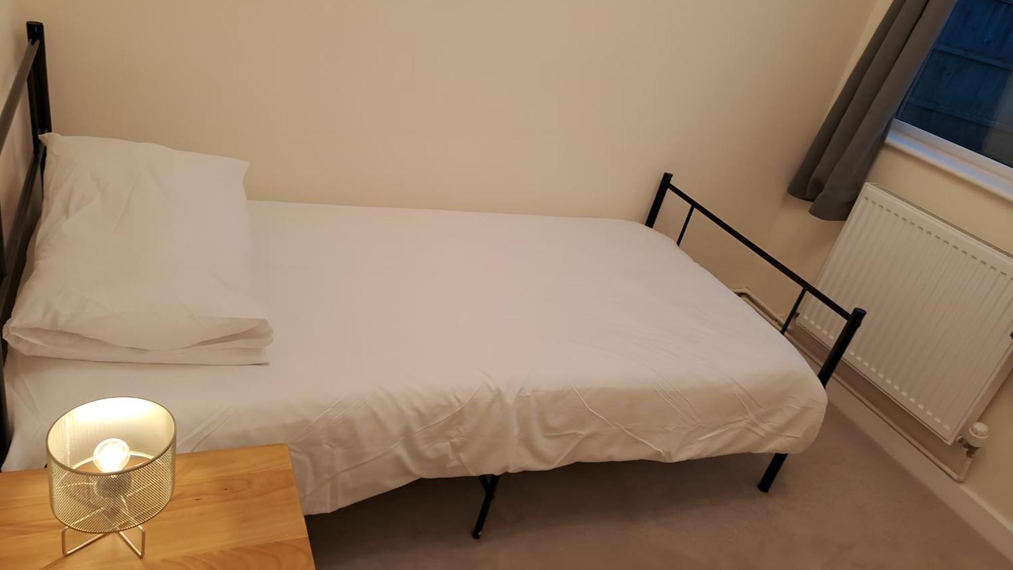 Beautiful 5 Bedroom Bungalow, Sleeps 7, In 칼른 외부 사진
